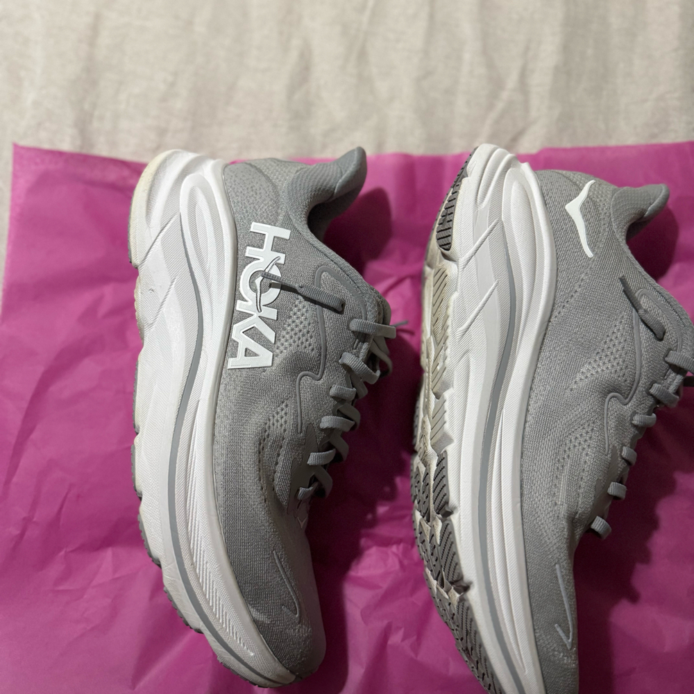 HOKA Clifton Men’s Running Shoes Gray/White Size 10.5D Wide Athletic Sneakers - Picture 3 of 11